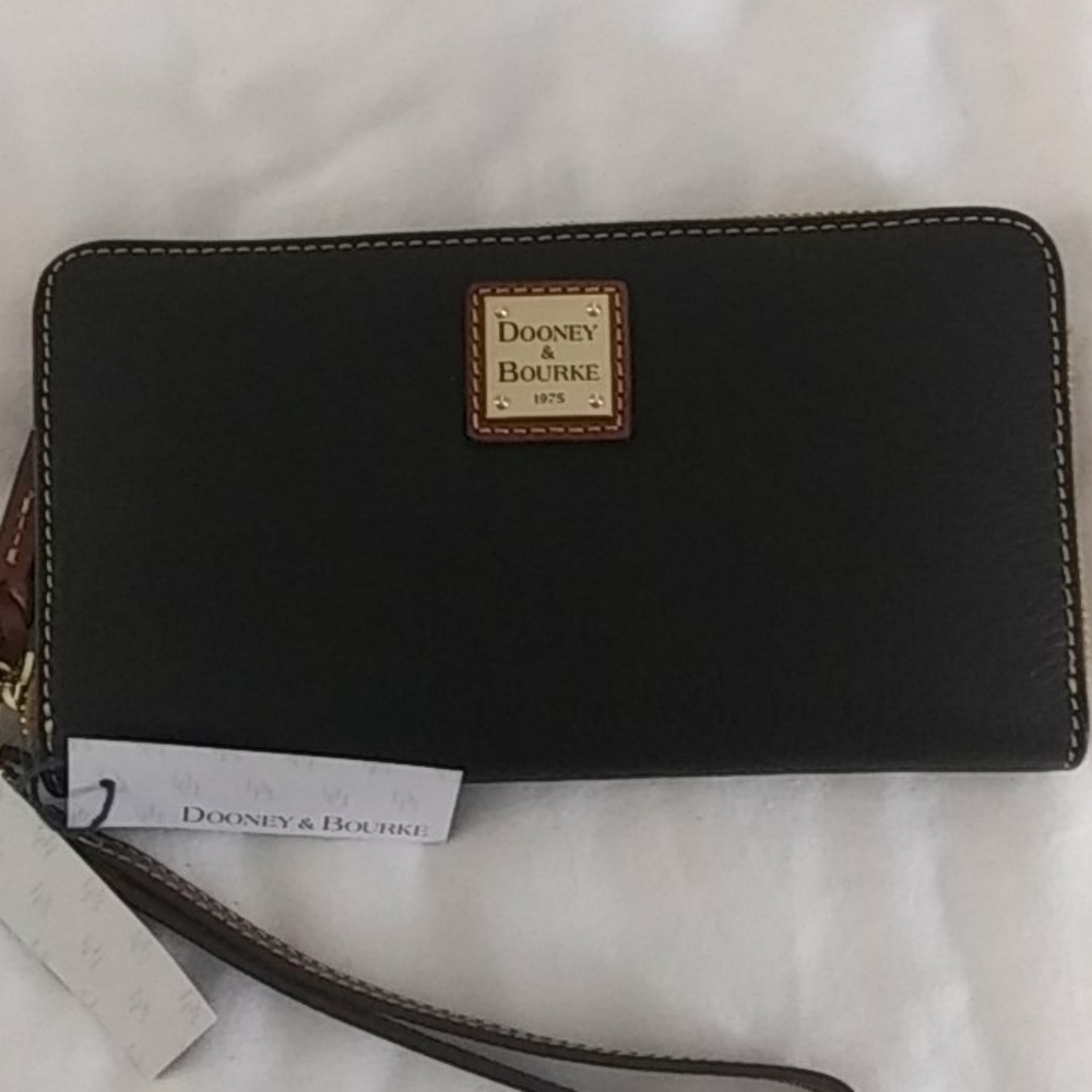 DOONEY & BOURKE FULL BLACK LEATHER WALLET